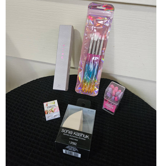 Mally Beauty Other - BRUSH LOT Sonia Kashuk Sponge Mally Blush Brush Physician's Formula Sharpener